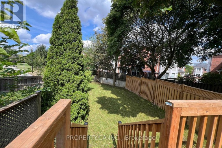 32 BROWNSTONE CIRCLE, Vaughan (Crestwood-Springfarm-Yorkhill), Ontario, L4J7P4