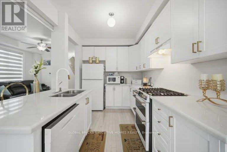 549 BARONS STREET, Vaughan (Kleinburg), Ontario, L4H3N5