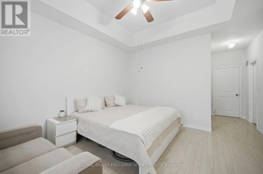 549 BARONS STREET Vaughan (Kleinburg) Ontario photo 23