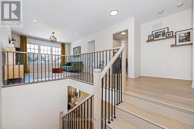 42 SHEPHERD DRIVE, Barrie, Ontario, L9S2Z4