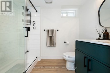 42 SHEPHERD DRIVE Barrie Ontario photo 49