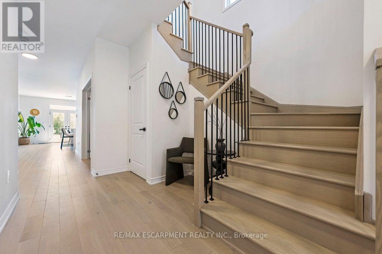42 SHEPHERD DRIVE, Barrie, Ontario, L9S2Z4