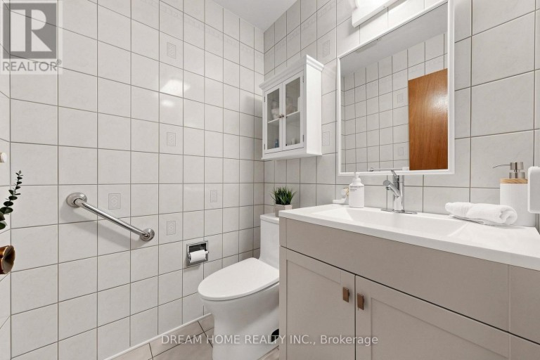 312 VALERIA BOULEVARD, Vaughan (East Woodbridge), Ontario, L4L6V7