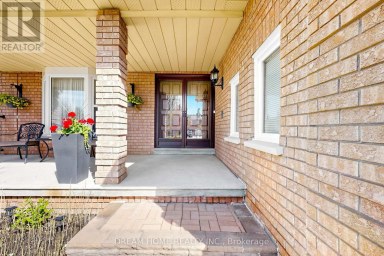 312 VALERIA BOULEVARD Vaughan (East Woodbridge) Ontario photo 2
