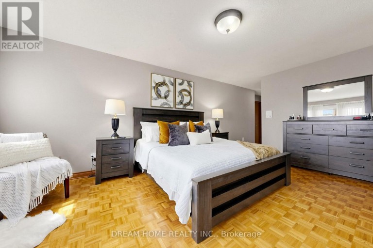 312 VALERIA BOULEVARD, Vaughan (East Woodbridge), Ontario, L4L6V7
