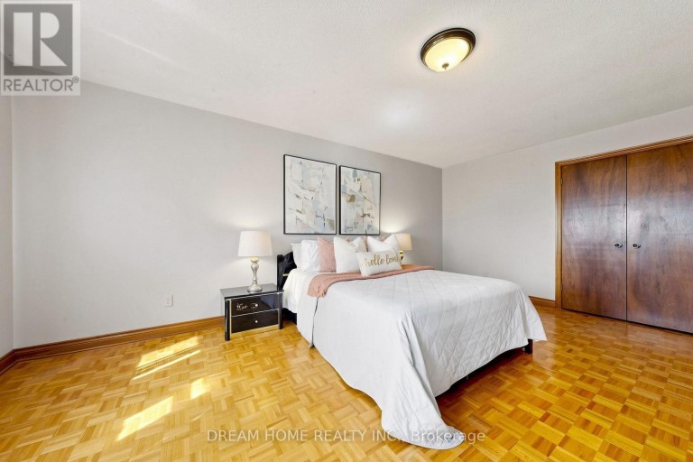 312 VALERIA BOULEVARD, Vaughan (East Woodbridge), Ontario, L4L6V7