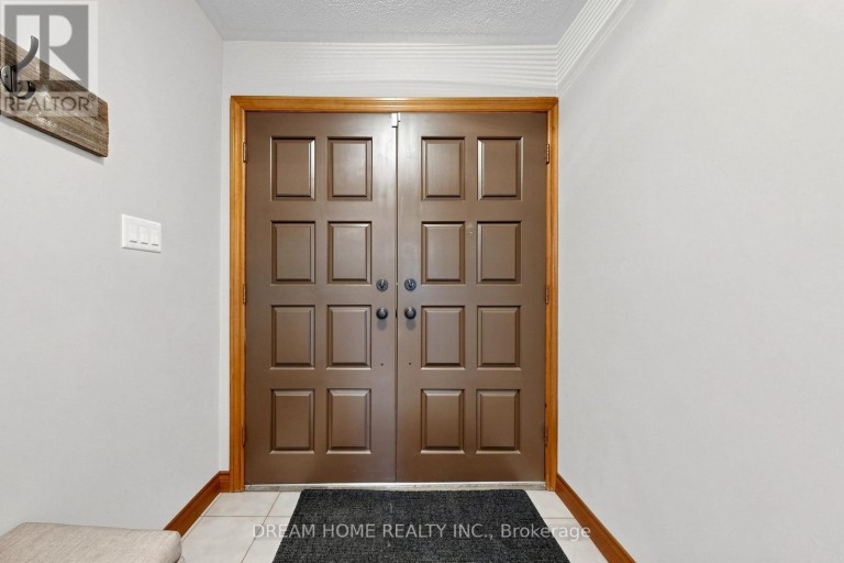 312 VALERIA BOULEVARD, Vaughan (East Woodbridge), Ontario, L4L6V7