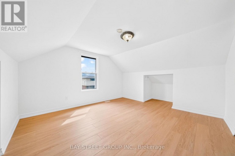 116 SUMMER STREET, Oshawa (Central), Ontario, L1H2K9