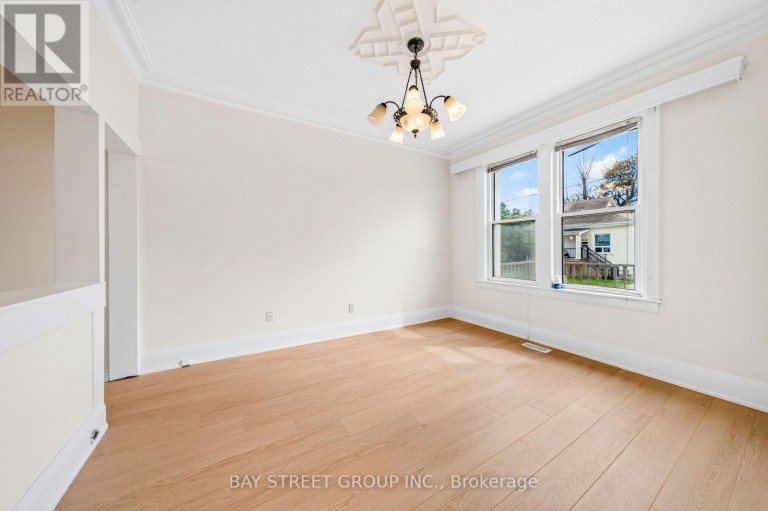 116 SUMMER STREET, Oshawa (Central), Ontario, L1H2K9