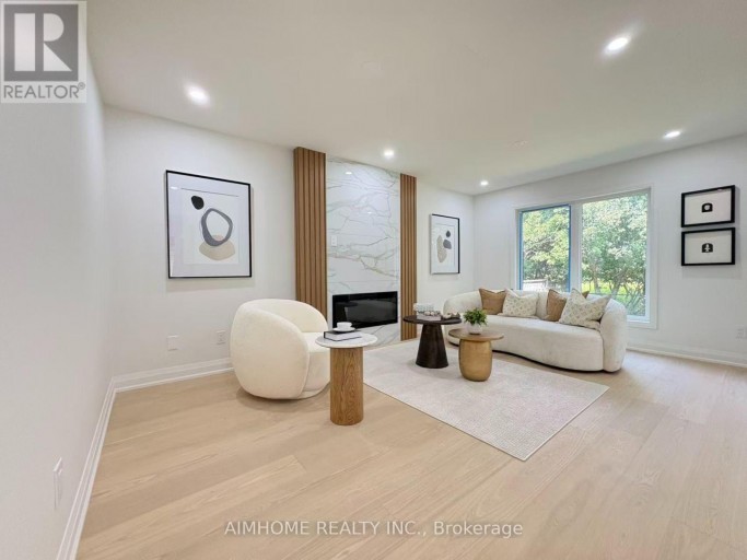 108 BERWICK CRESCENT, Richmond Hill (Observatory), Ontario, L4C0B7
