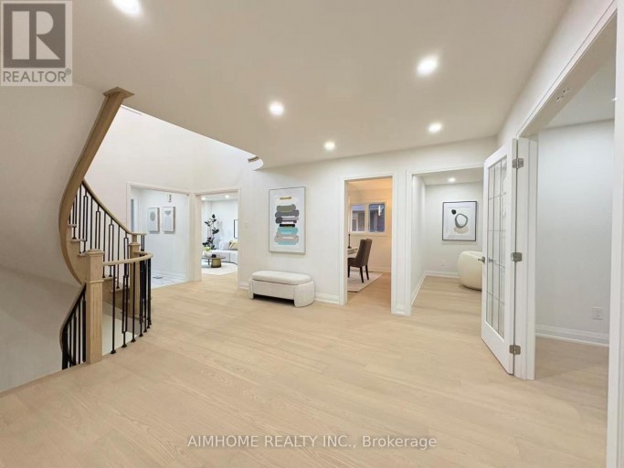 108 BERWICK CRESCENT, Richmond Hill (Observatory), Ontario, L4C0B7