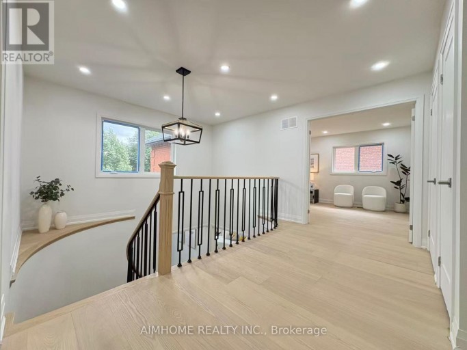 108 BERWICK CRESCENT, Richmond Hill (Observatory), Ontario, L4C0B7