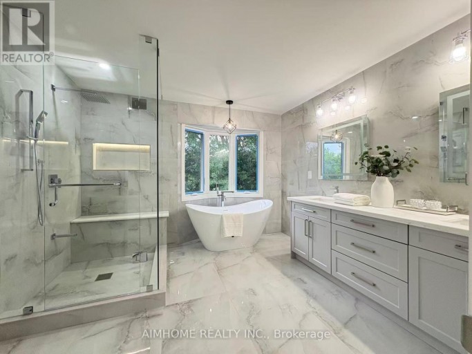 108 BERWICK CRESCENT, Richmond Hill (Observatory), Ontario, L4C0B7