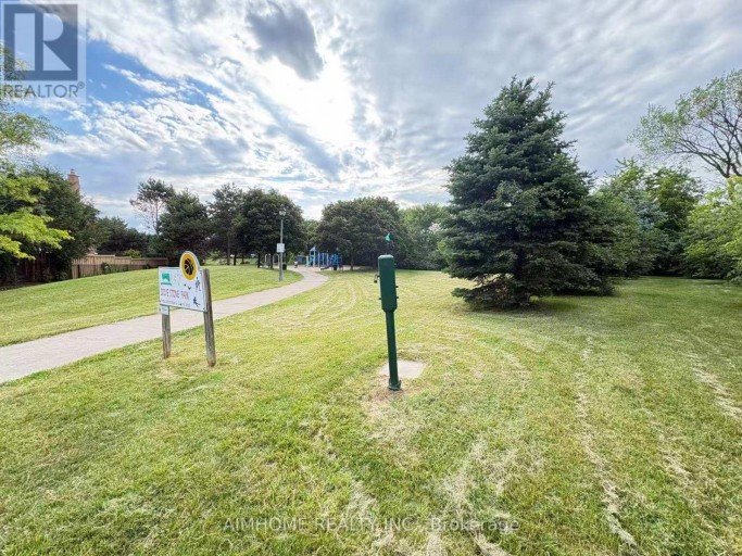 108 BERWICK CRESCENT, Richmond Hill (Observatory), Ontario, L4C0B7