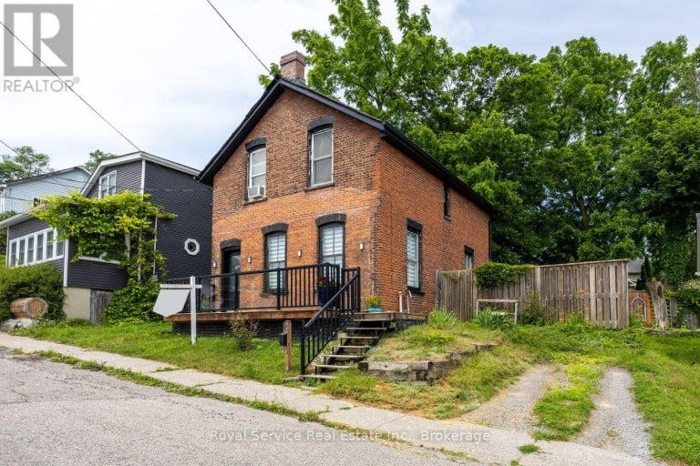 12 PARK STREET, Port Hope, Ontario, L1A1C1