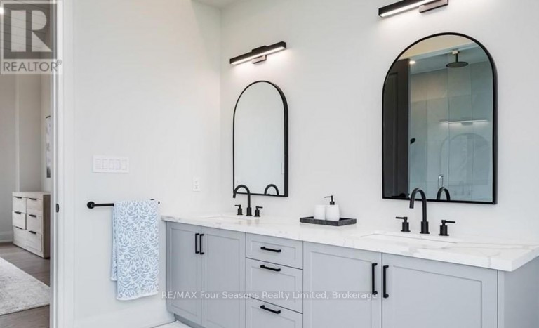 132 DOROTHY DRIVE, Blue Mountains, Ontario, N0H2P0