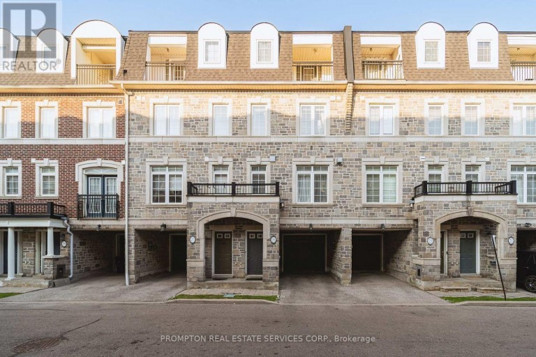 25 ROUTLIFFE LANE, Toronto (Newtonbrook West), Ontario, M2N0A5