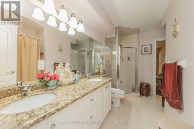 25 ROUTLIFFE LANE Toronto (Newtonbrook West) Ontario photo 11