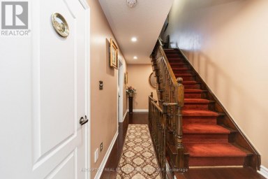 25 ROUTLIFFE LANE Toronto (Newtonbrook West) Ontario photo 12