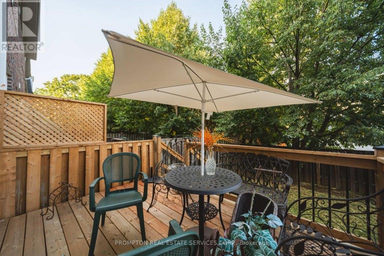 25 ROUTLIFFE LANE, Toronto (Newtonbrook West), Ontario, M2N0A5