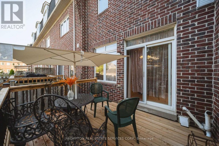 25 ROUTLIFFE LANE, Toronto (Newtonbrook West), Ontario, M2N0A5