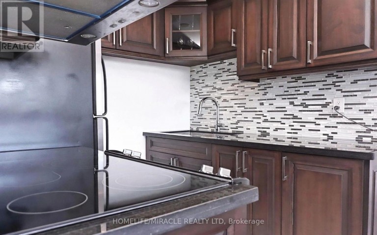 605 - 100 LOTHERTON PATHWAY, Toronto (Yorkdale-Glen Park), Ontario, M6B2G8