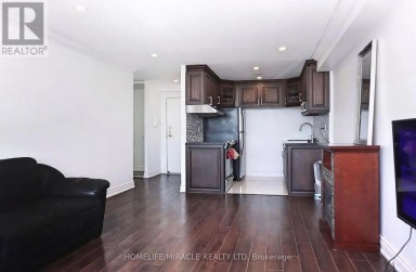 605 - 100 LOTHERTON PATHWAY Toronto (Yorkdale-Glen Park) Ontario photo 5