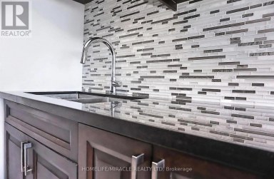 605 - 100 LOTHERTON PATHWAY Toronto (Yorkdale-Glen Park) Ontario photo 6
