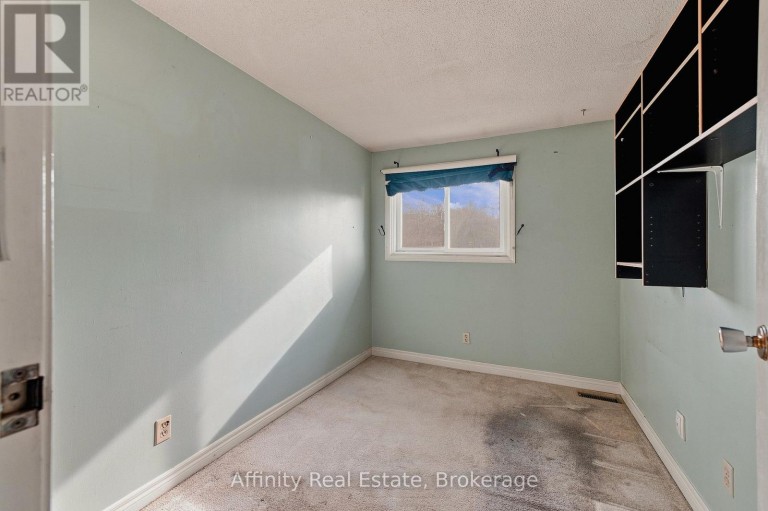 10 - 487 ELGIN STREET N, Cambridge, Ontario, N1R6V4