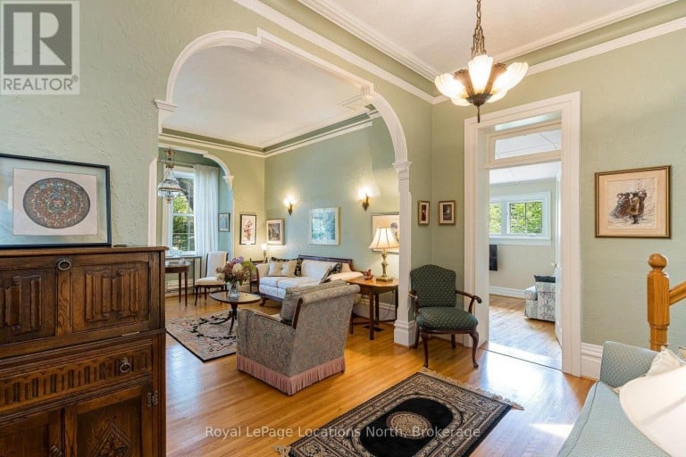 148 NAPIER STREET, Collingwood, Ontario, L9Y3T2