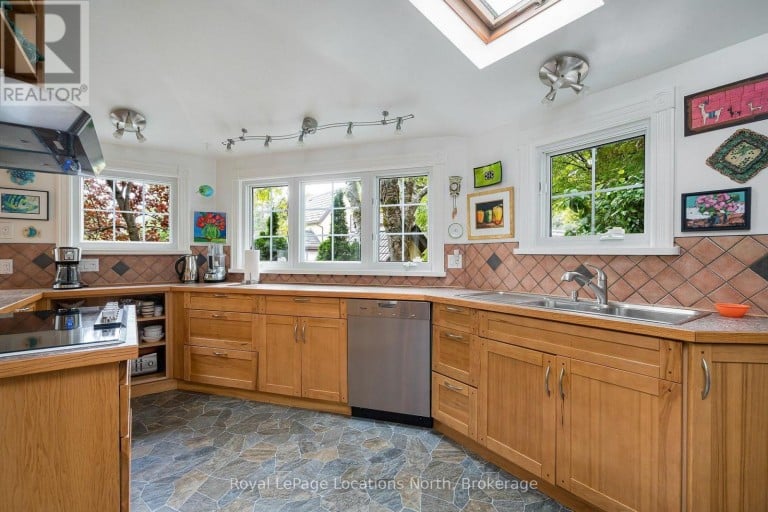 148 NAPIER STREET, Collingwood, Ontario, L9Y3T2