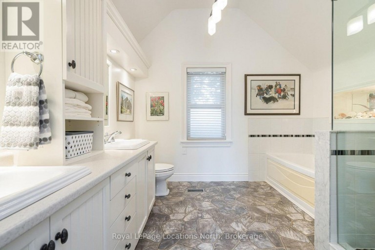 148 NAPIER STREET, Collingwood, Ontario, L9Y3T2