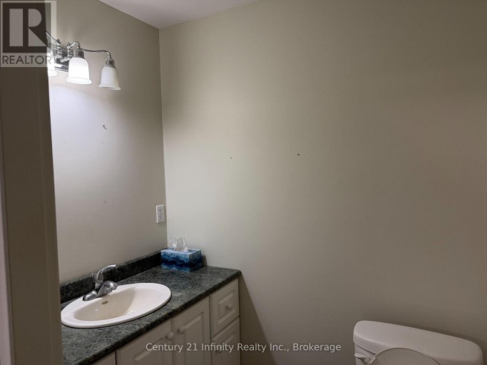 2 - 131 NORTH PORT ROAD, Scugog (Port Perry), Ontario, L9L1B2