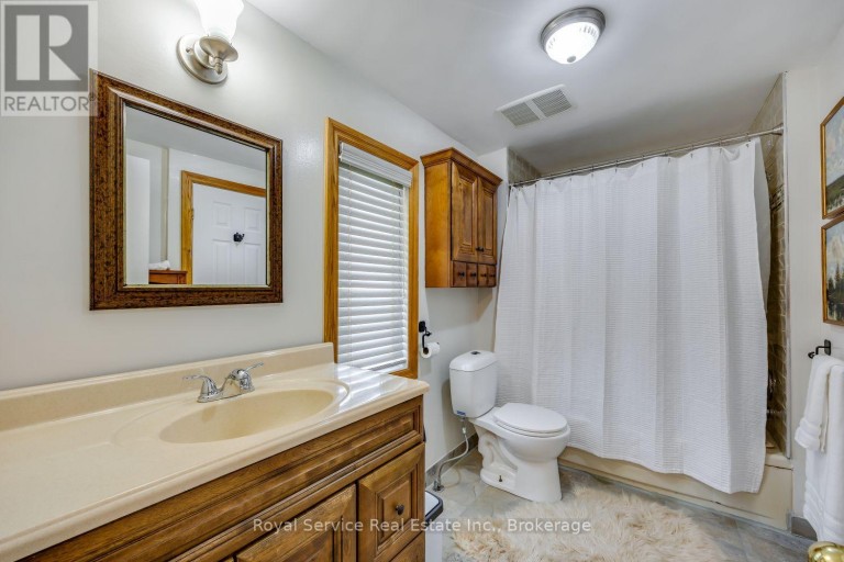 627 WHISTLER DRIVE, Oshawa (Northglen), Ontario, L1J8K2