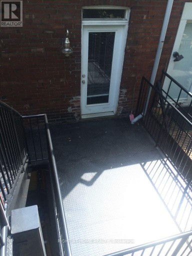 194A CARLTON STREET, Toronto (Cabbagetown-South St. James Town), Ontario, M4X1M7