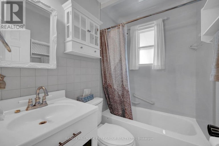 35 TULLOCH DRIVE, Ajax (South East), Ontario, L1S2S3