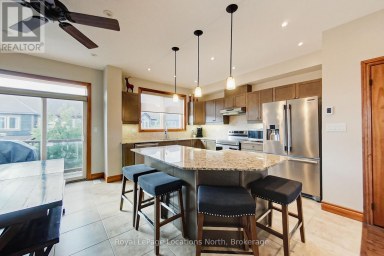 38 JOSEPH TRAIL Collingwood Ontario photo 12