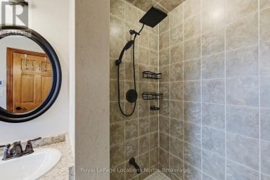 38 JOSEPH TRAIL Collingwood Ontario photo 22