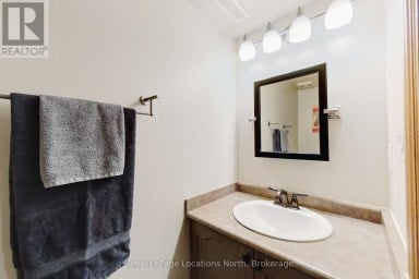 38 JOSEPH TRAIL Collingwood Ontario photo 29