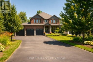 155 GLENLAKE BOULEVARD Collingwood Ontario photo 1