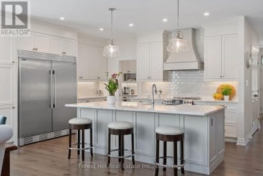 155 GLENLAKE BOULEVARD Collingwood Ontario photo 11