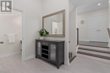 155 GLENLAKE BOULEVARD Collingwood Ontario photo 20