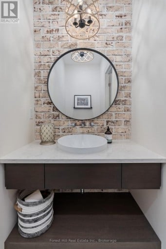 155 GLENLAKE BOULEVARD, Collingwood, Ontario, L9Y0X2