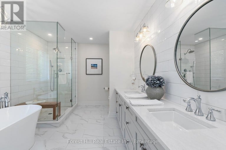 155 GLENLAKE BOULEVARD, Collingwood, Ontario, L9Y0X2