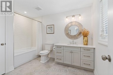 155 GLENLAKE BOULEVARD Collingwood Ontario photo 28