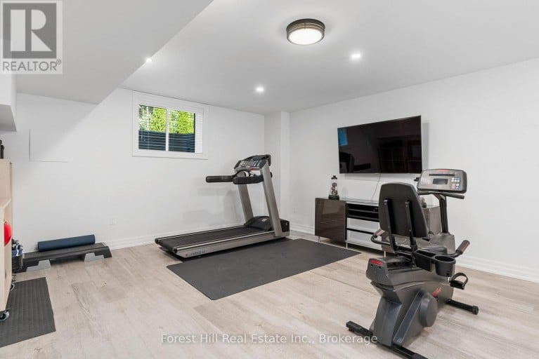 155 GLENLAKE BOULEVARD, Collingwood, Ontario, L9Y0X2