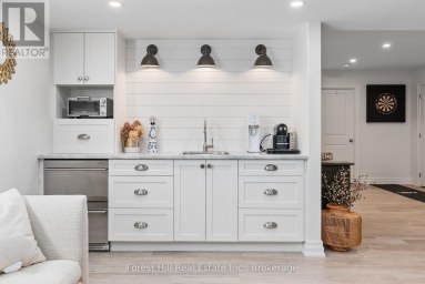 155 GLENLAKE BOULEVARD Collingwood Ontario photo 37