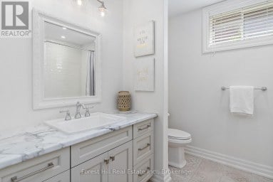 155 GLENLAKE BOULEVARD Collingwood Ontario photo 39