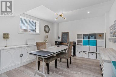 155 GLENLAKE BOULEVARD Collingwood Ontario photo 40