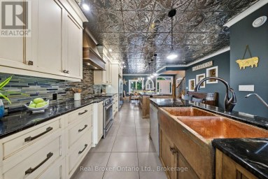 7399 WELLINGTON 10 ROAD Mapleton Ontario photo 14